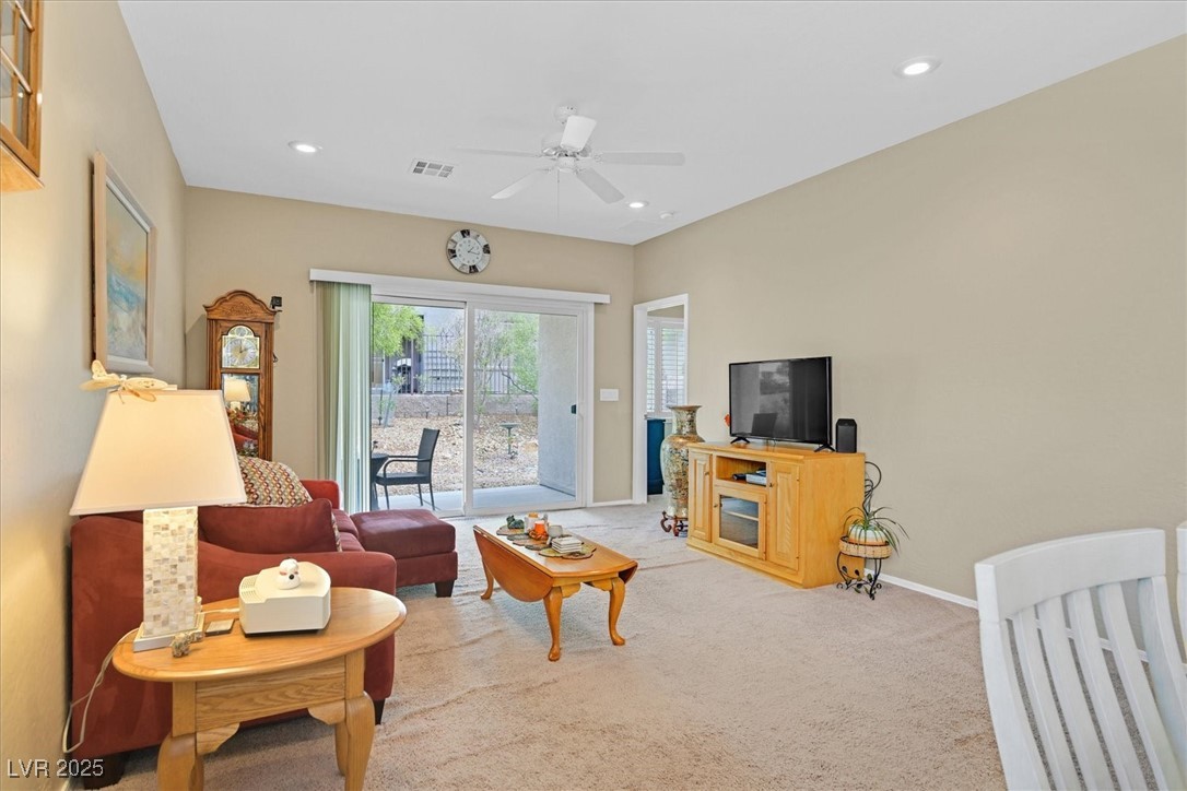 2526 Crater Rock Street