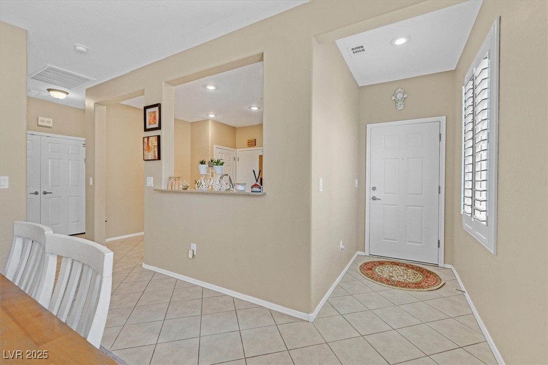 2526 Crater Rock Street
