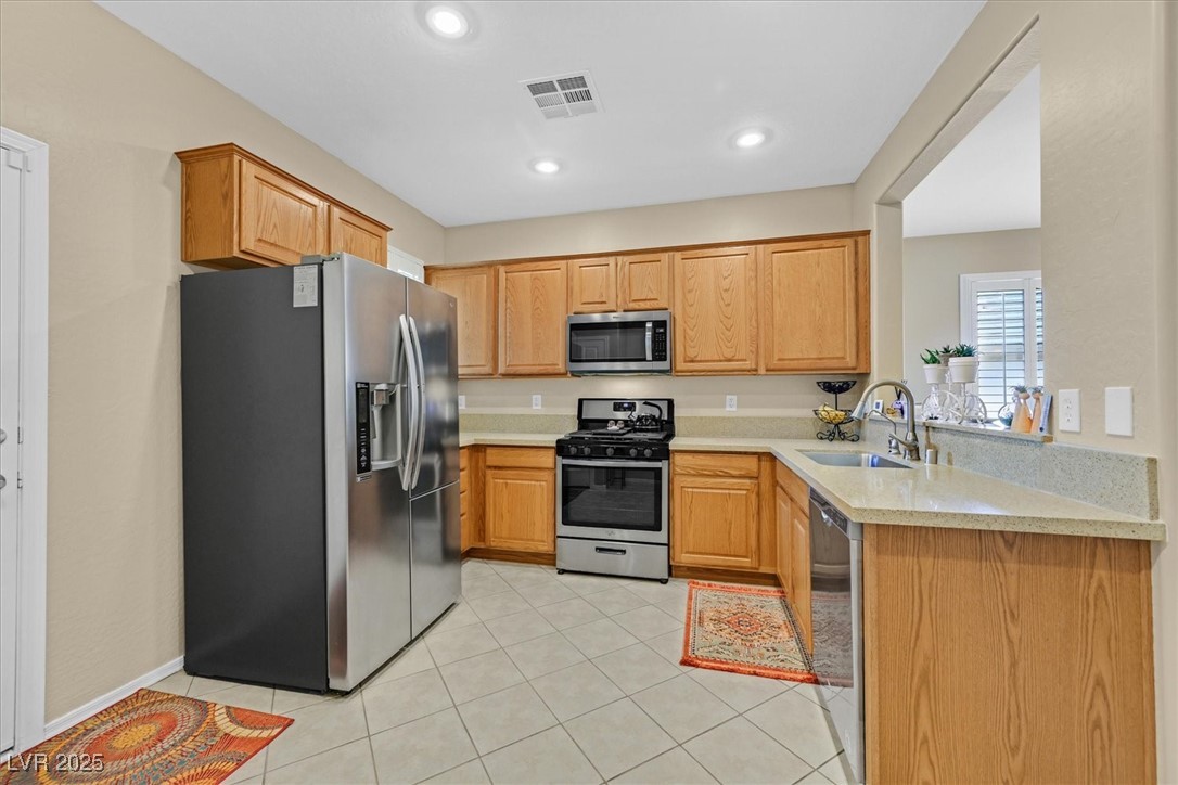 2526 Crater Rock Street