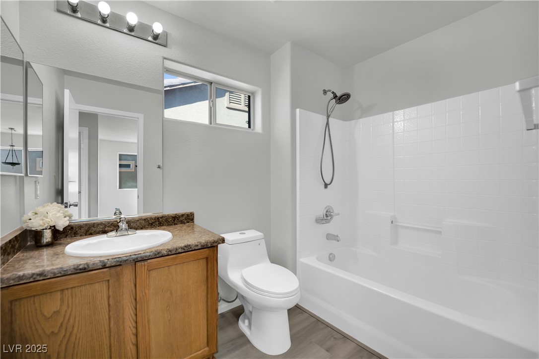 6466 Fulton Meadows Avenue