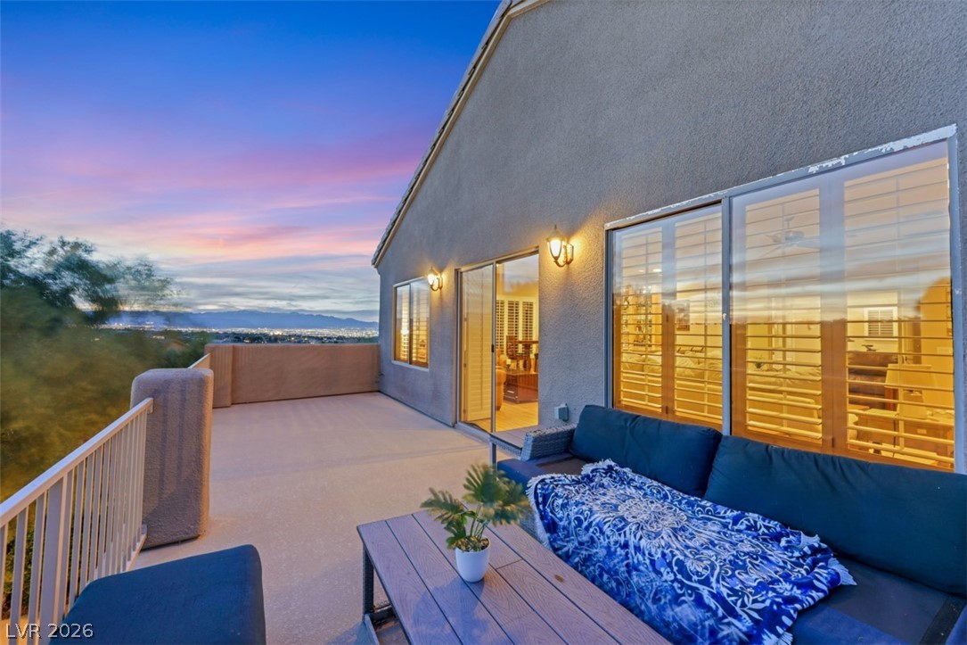 15 Oro Valley Drive
