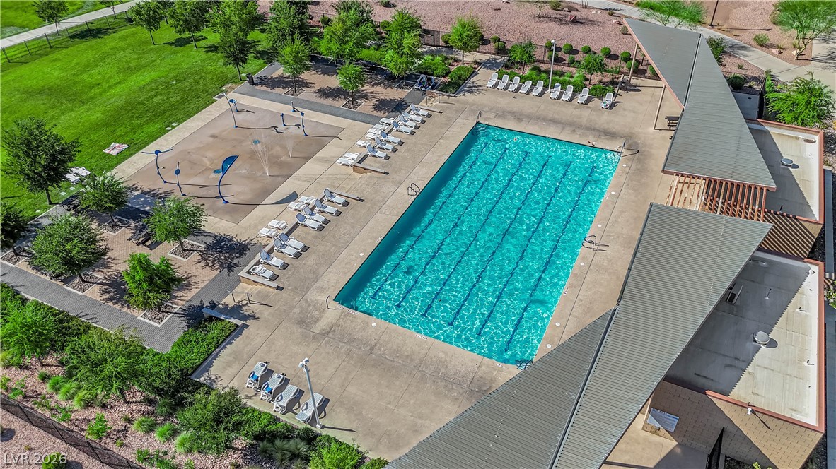 545 Sunny Pointe Street