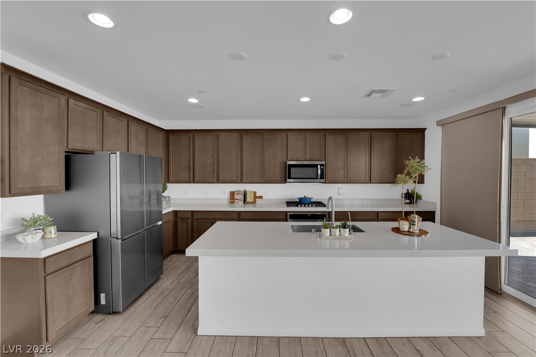 545 Sunny Pointe Street