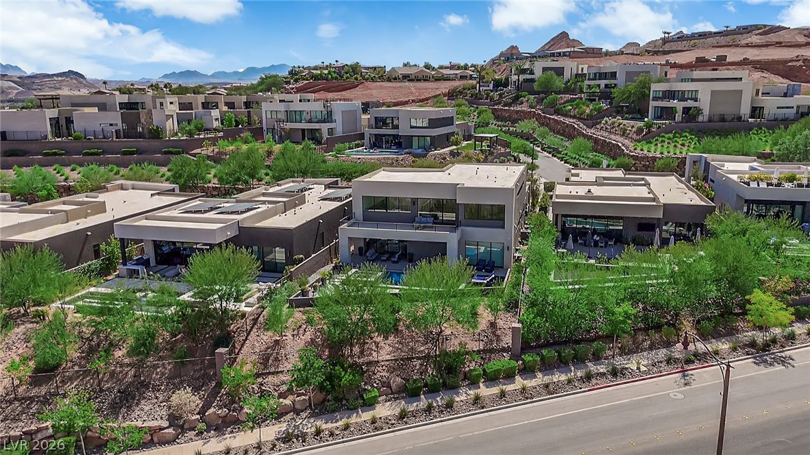 16 Canyon Shores Place