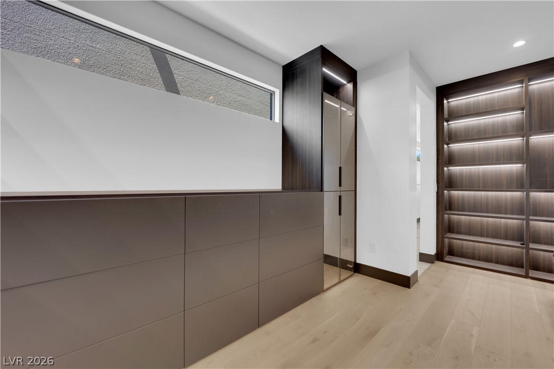 16 Canyon Shores Place