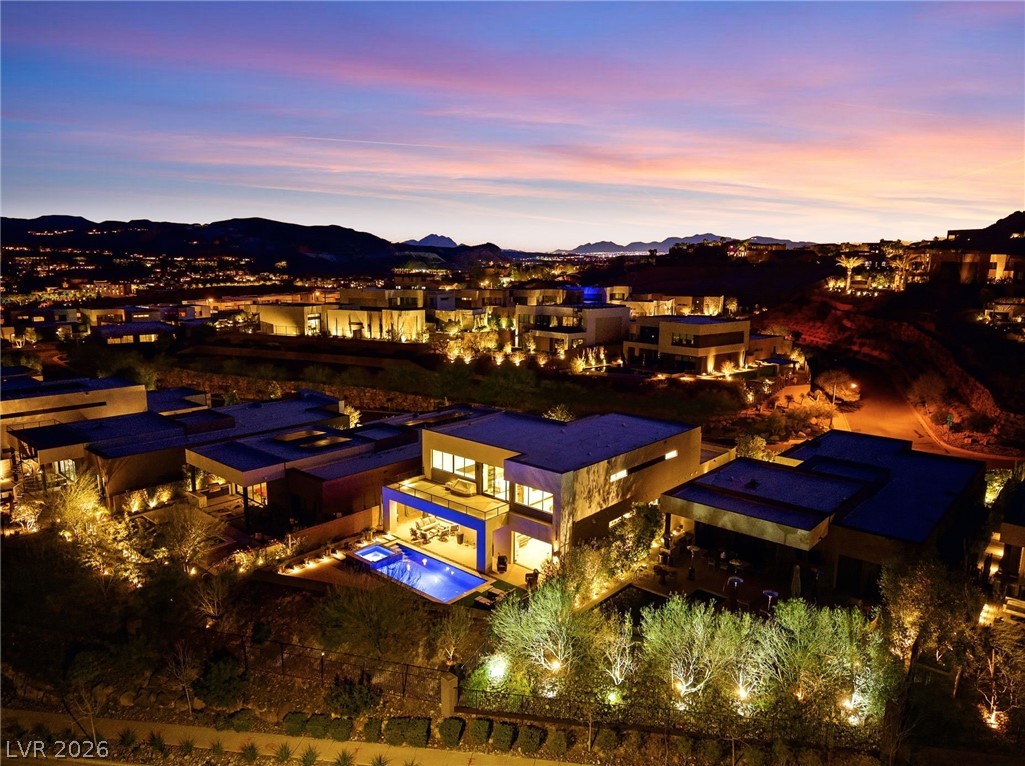 16 Canyon Shores Place