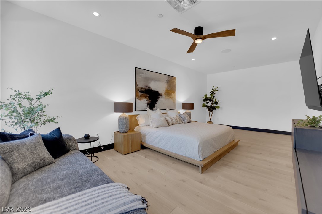 16 Canyon Shores Place