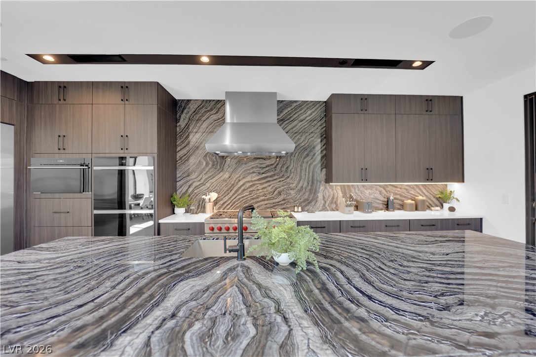 16 Canyon Shores Place