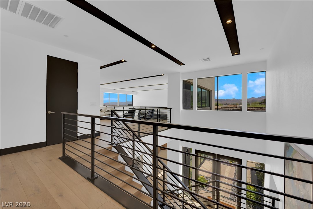 16 Canyon Shores Place