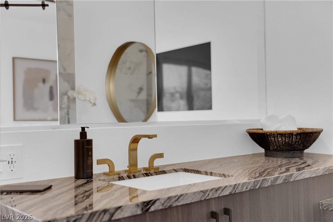 16 Canyon Shores Place