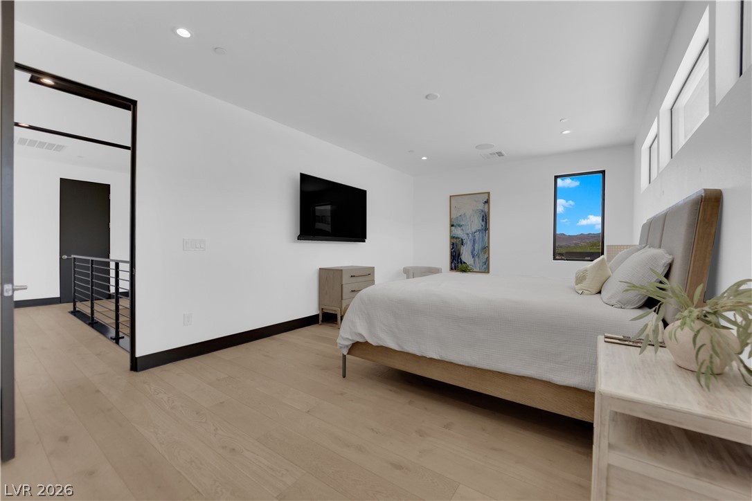 16 Canyon Shores Place