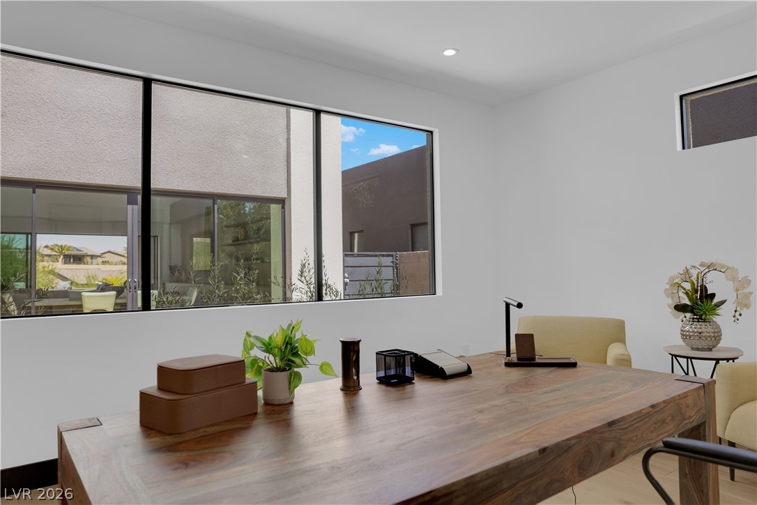 16 Canyon Shores Place