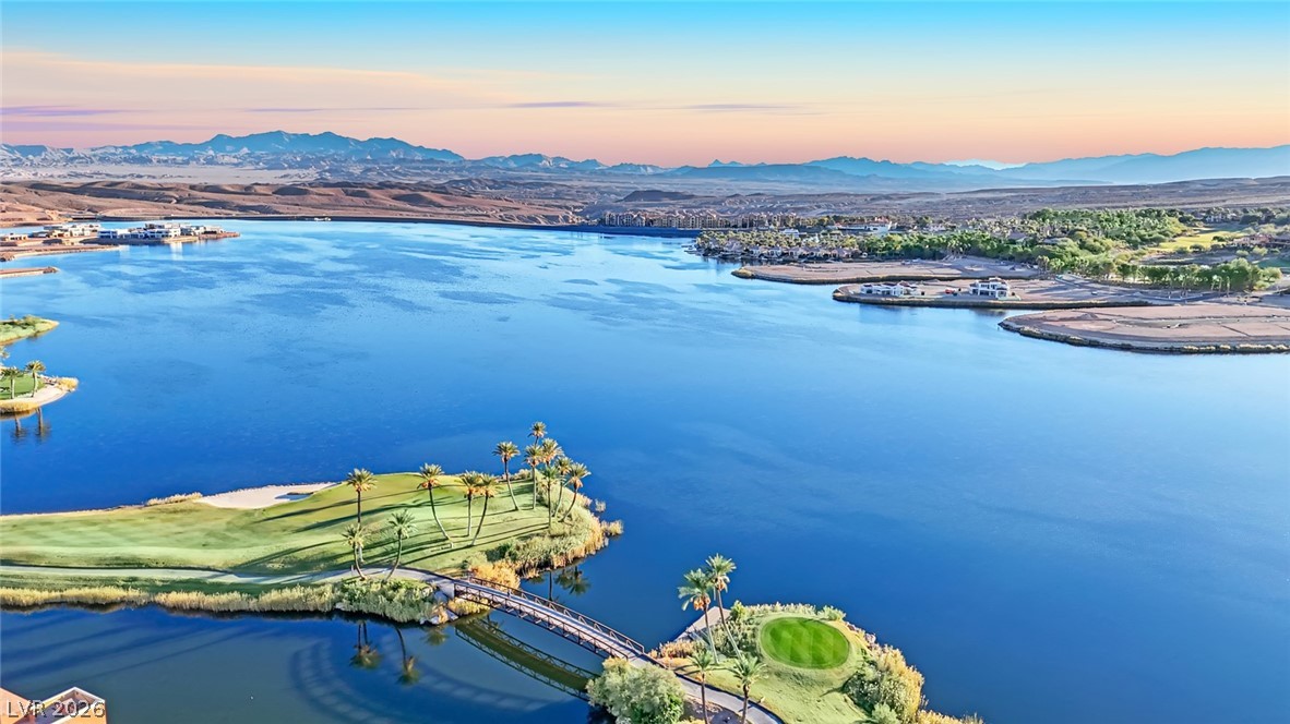 16 Canyon Shores Place