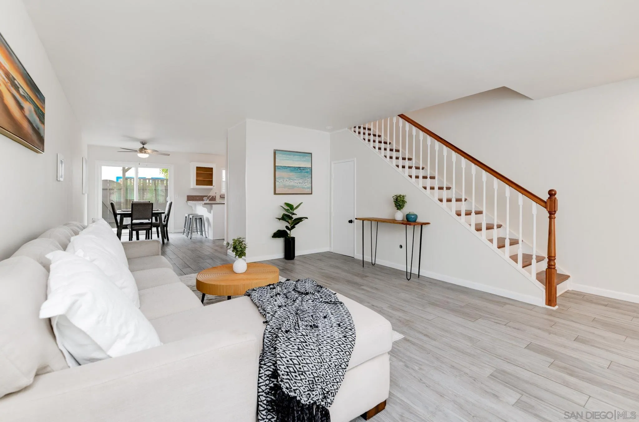 685 Seacoast Dr