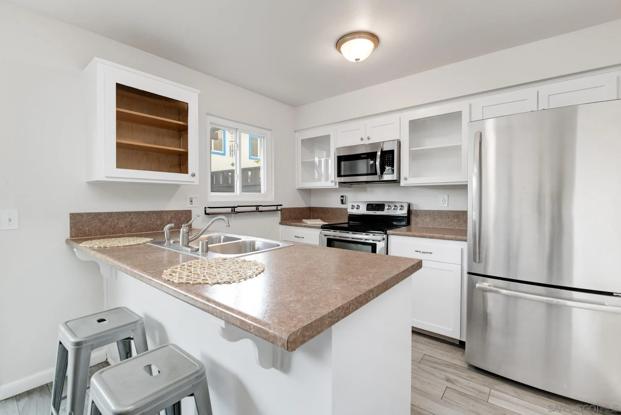 685 Seacoast Dr
