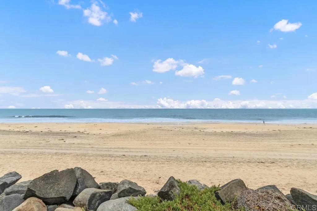 1360 Seacoast Drive Unit B