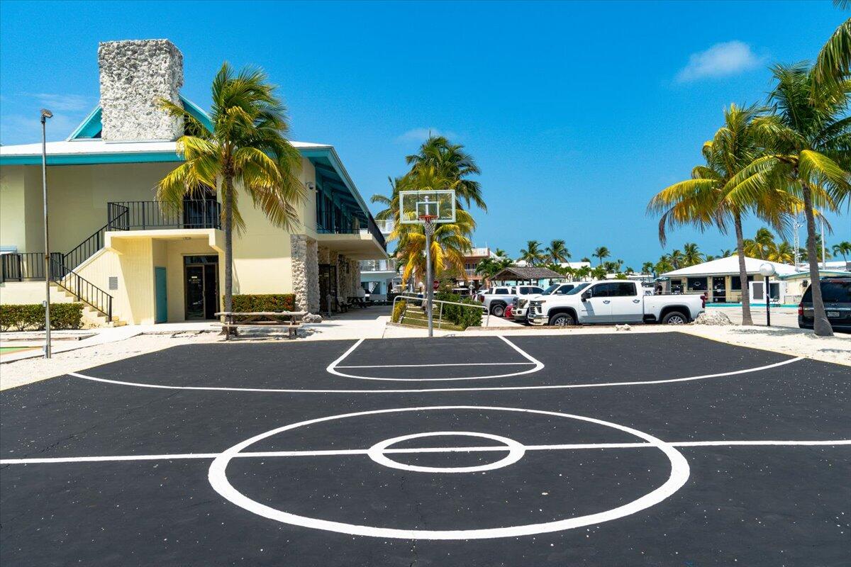 65821 Overseas Highway Unit: 417