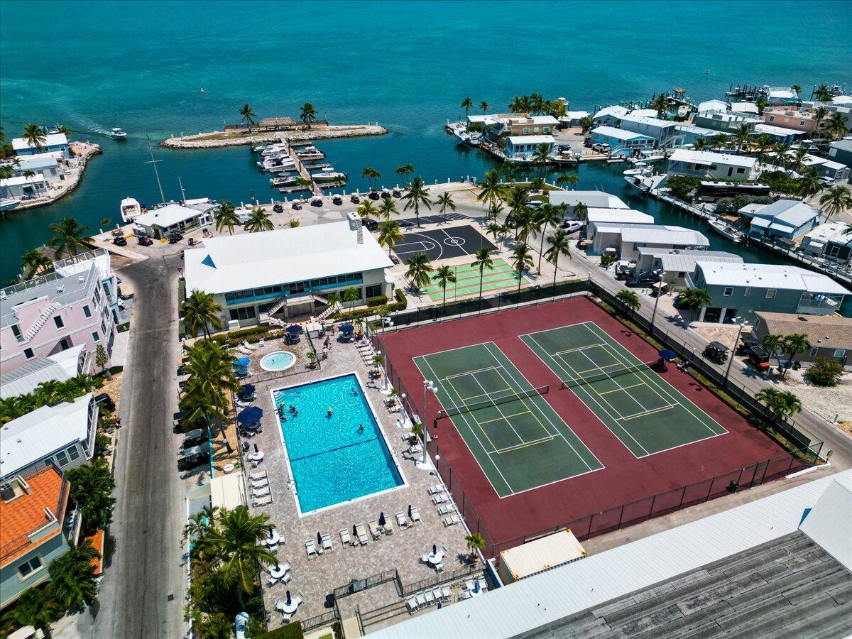 65821 Overseas Highway Unit: 417