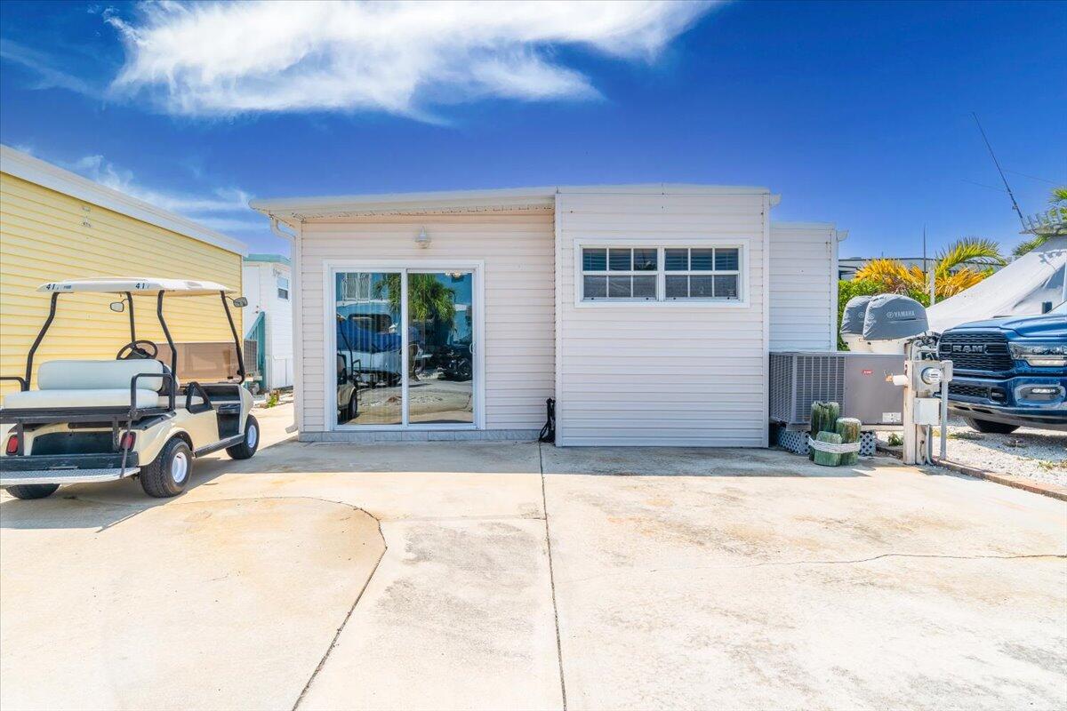 65821 Overseas Highway Unit: 417