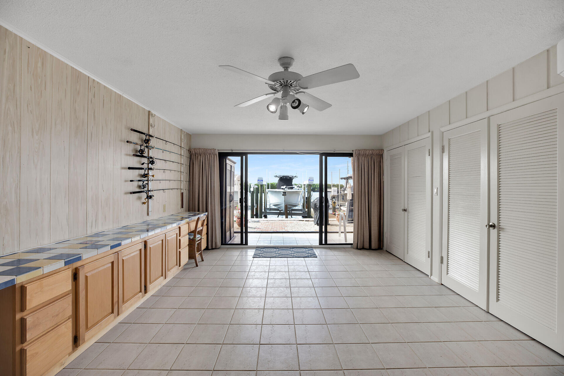 300 El Capitan Drive Unit: 2