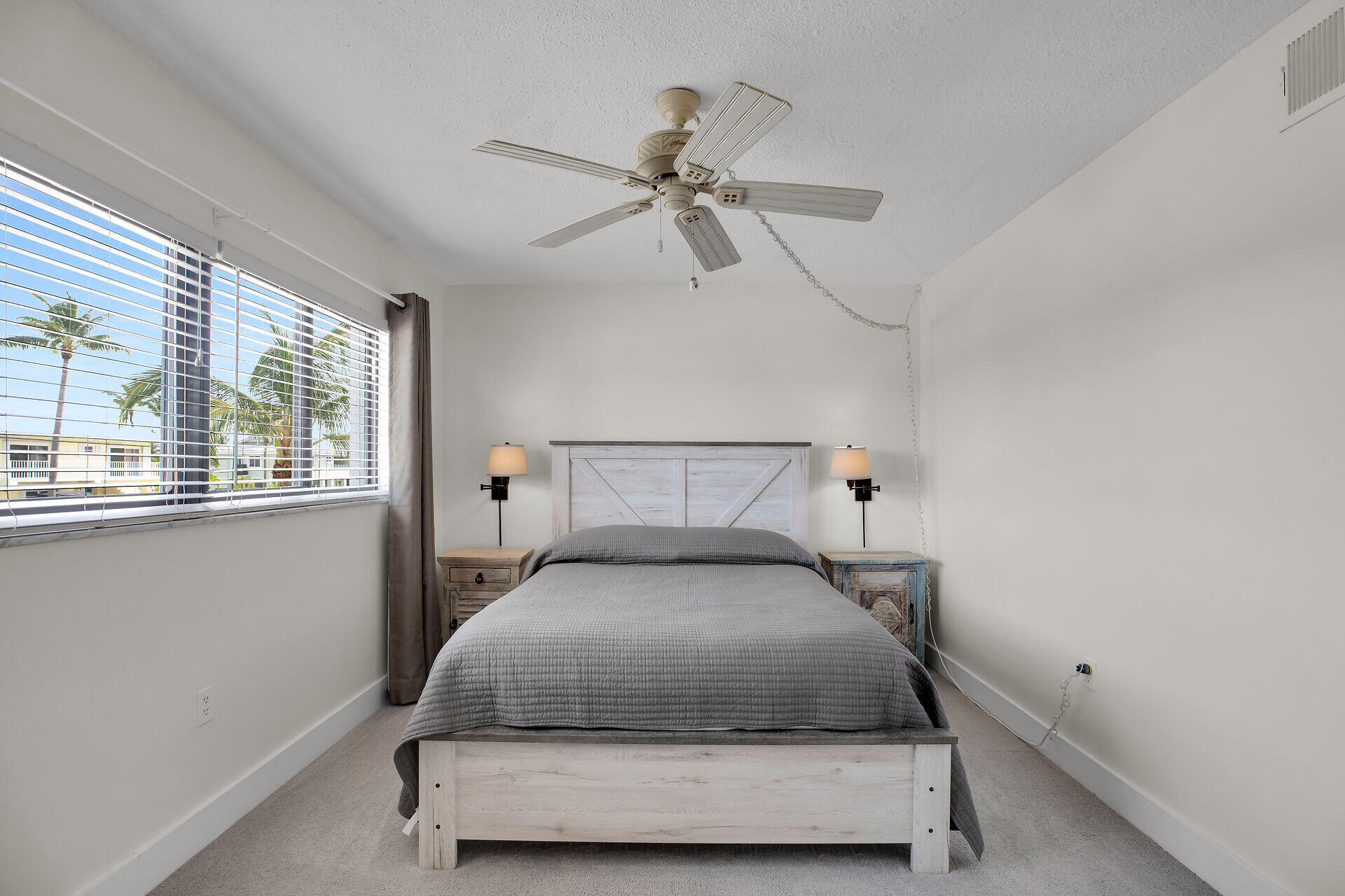 300 El Capitan Drive Unit: 2