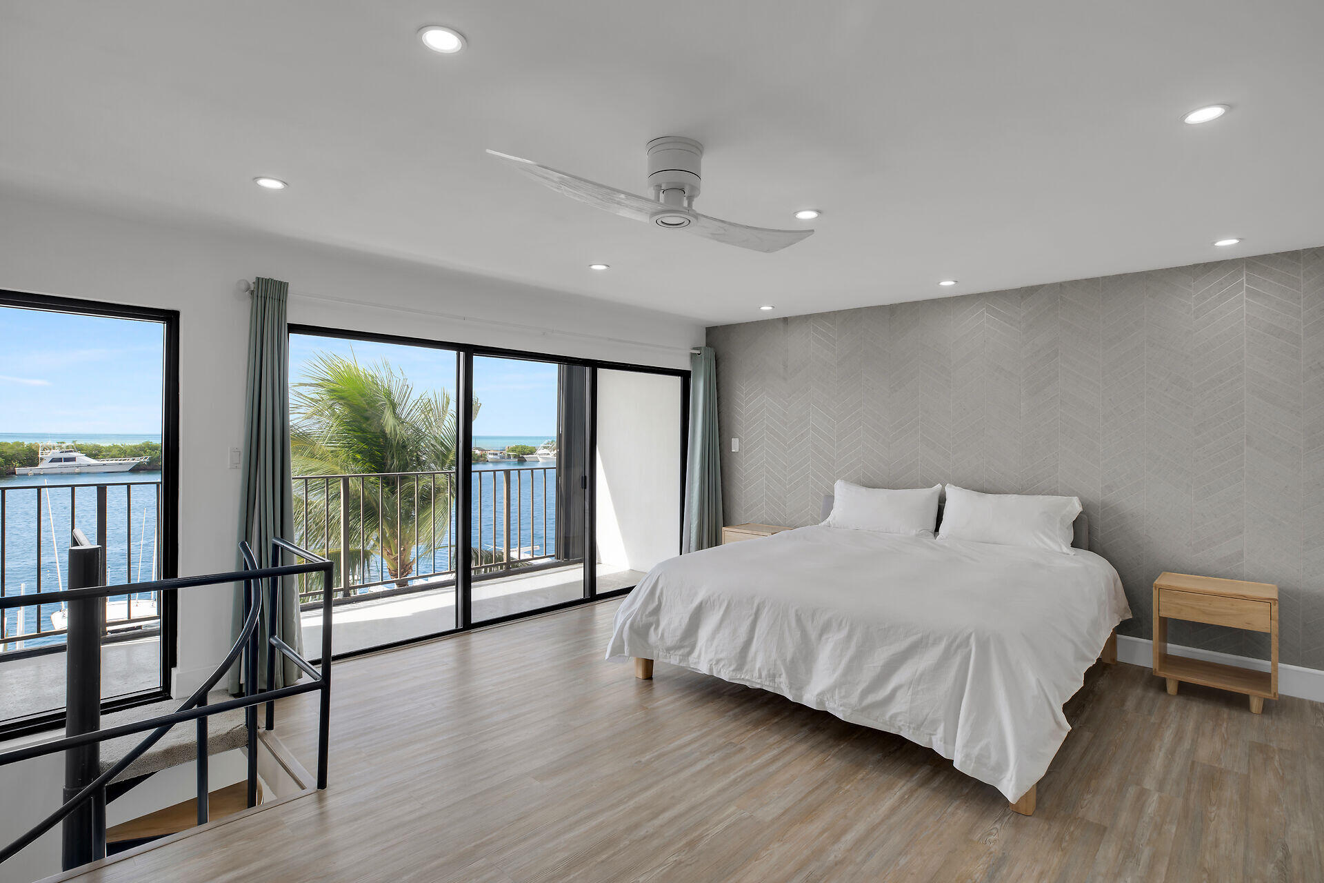 300 El Capitan Drive Unit: 2