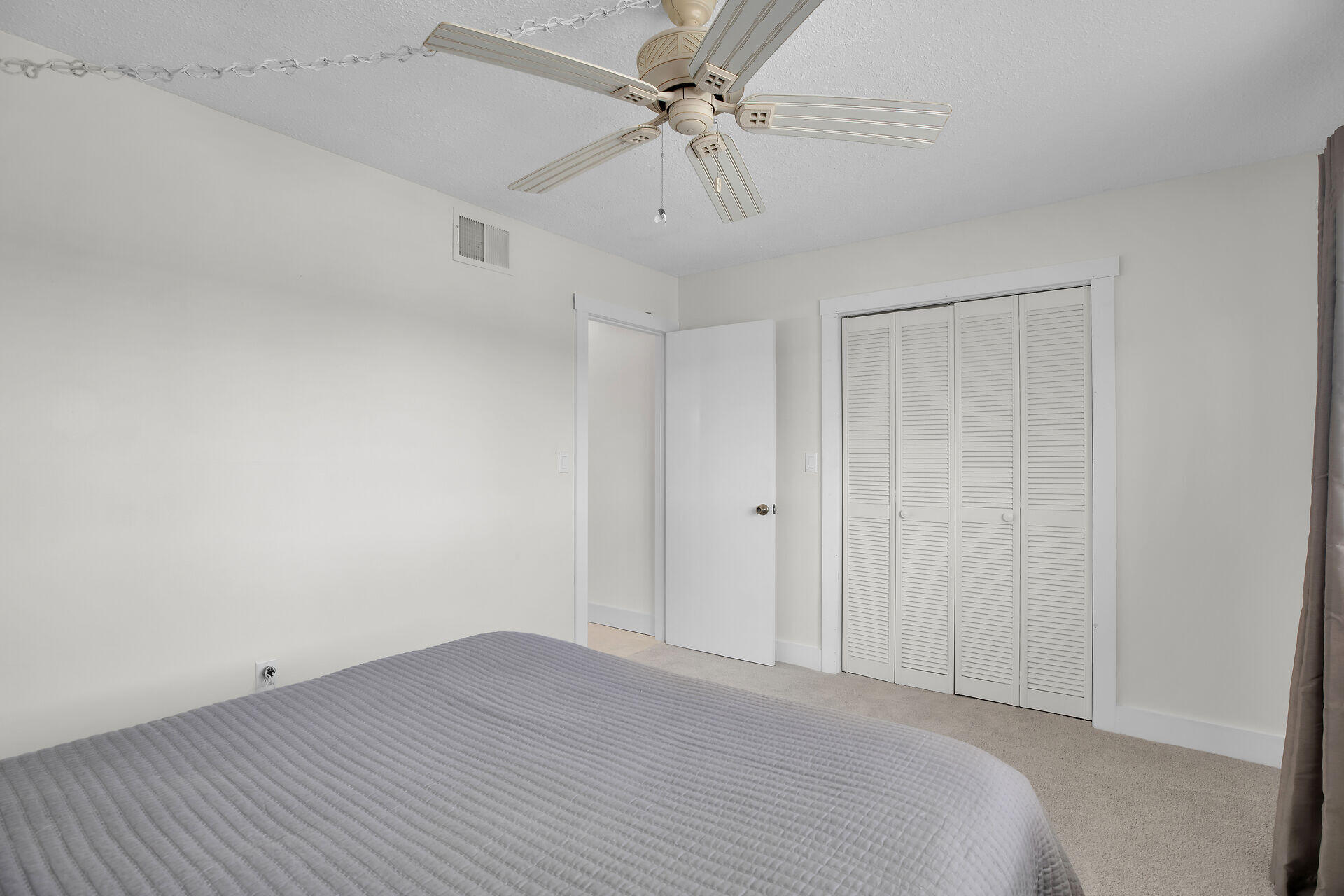 300 El Capitan Drive Unit: 2