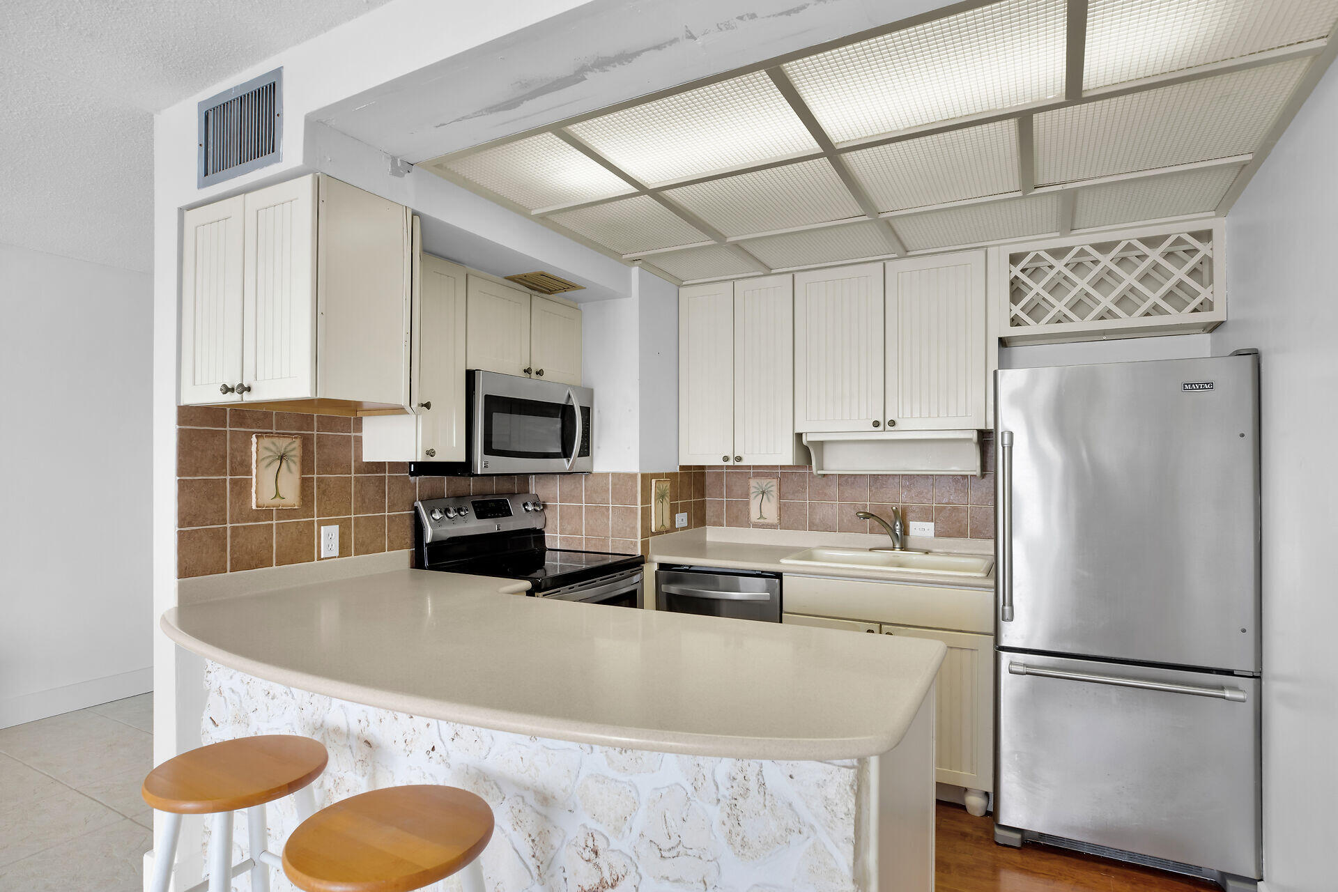 300 El Capitan Drive Unit: 2