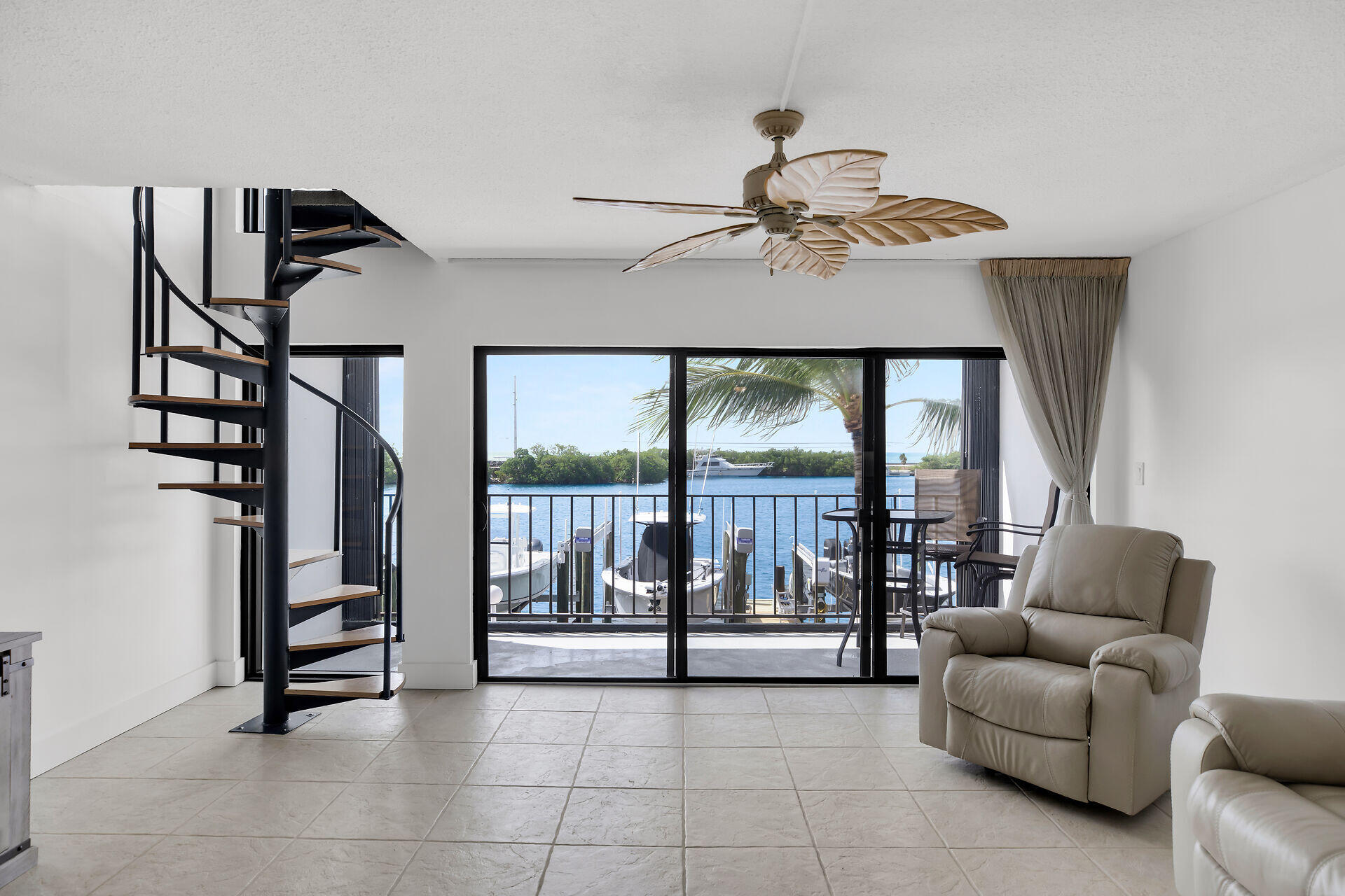 300 El Capitan Drive Unit: 2