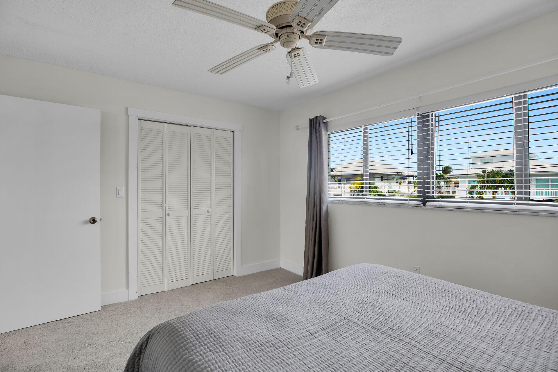 300 El Capitan Drive Unit: 2