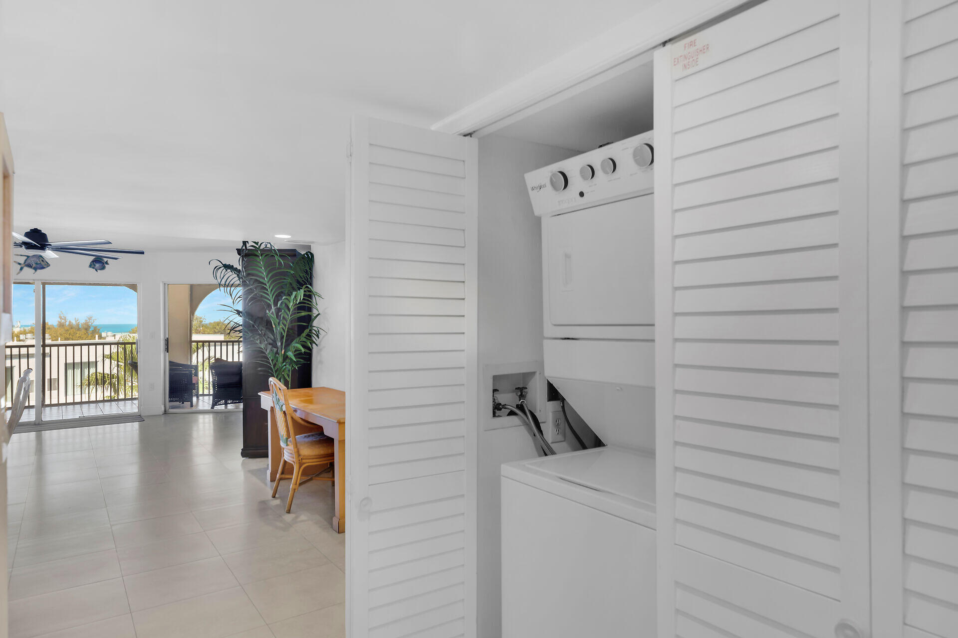 1998 Overseas Highway Unit: A41