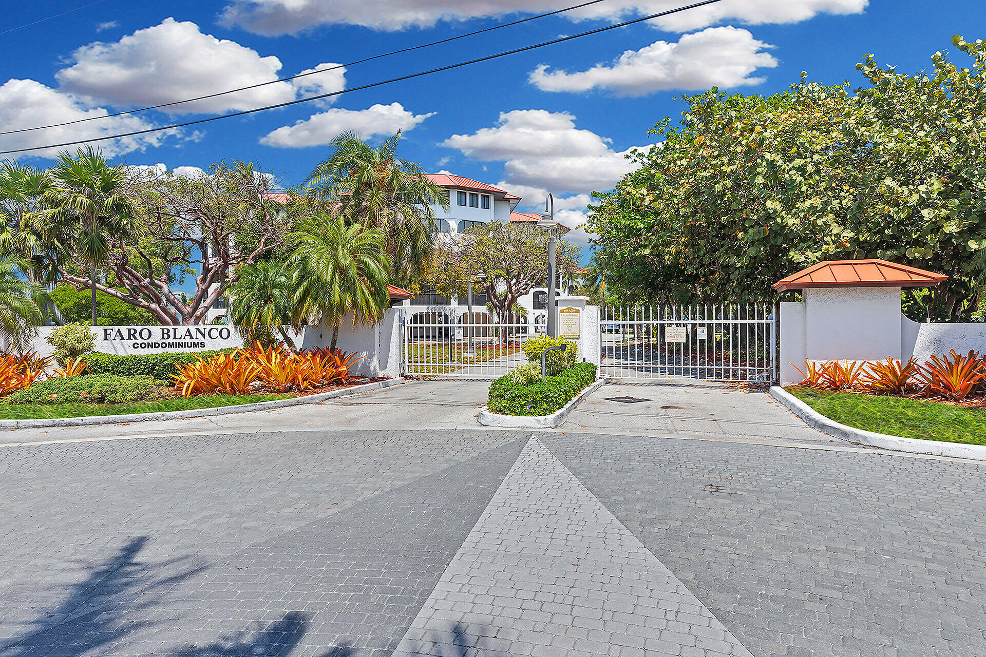 1998 Overseas Highway Unit: A41