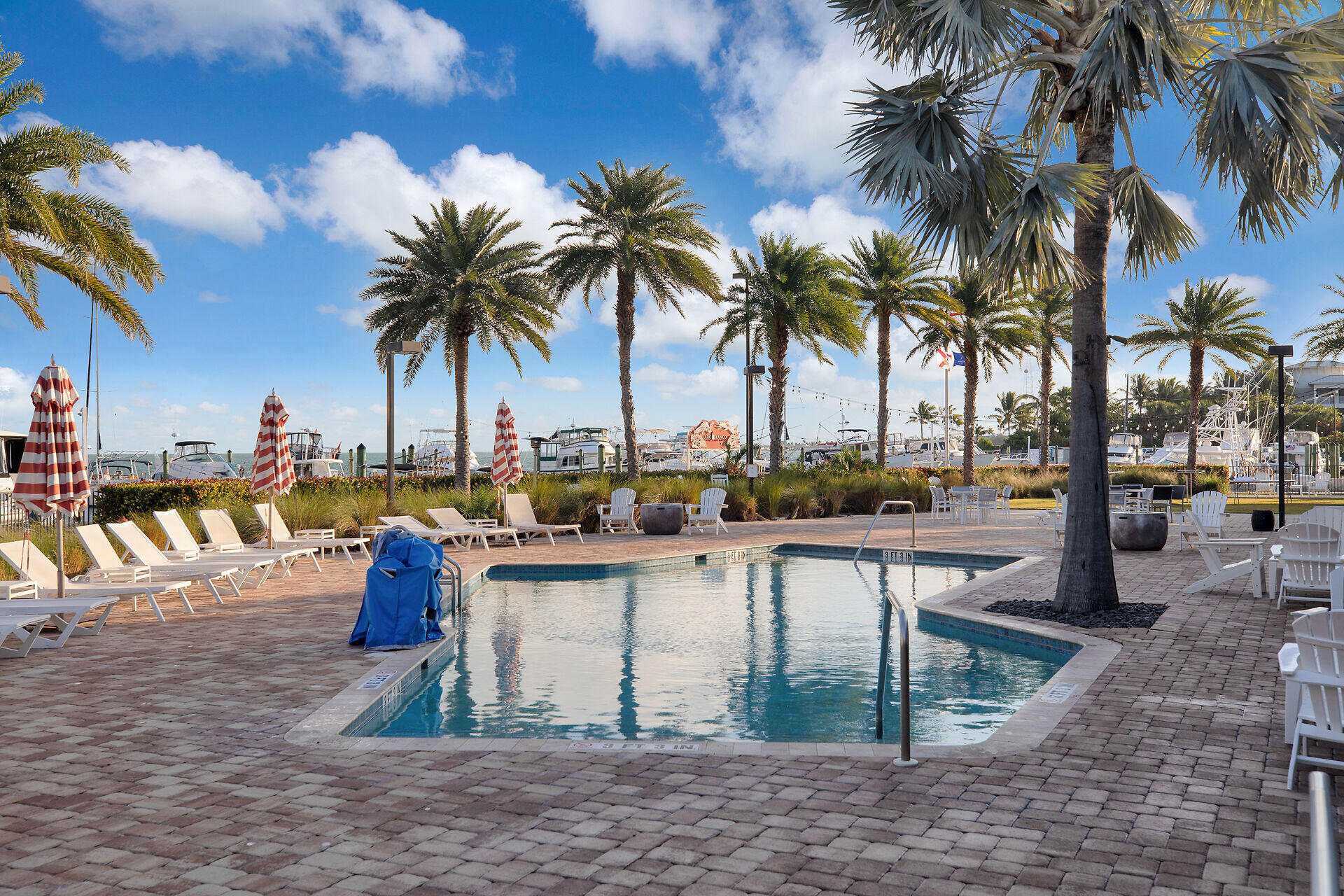 1998 Overseas Highway Unit: A41