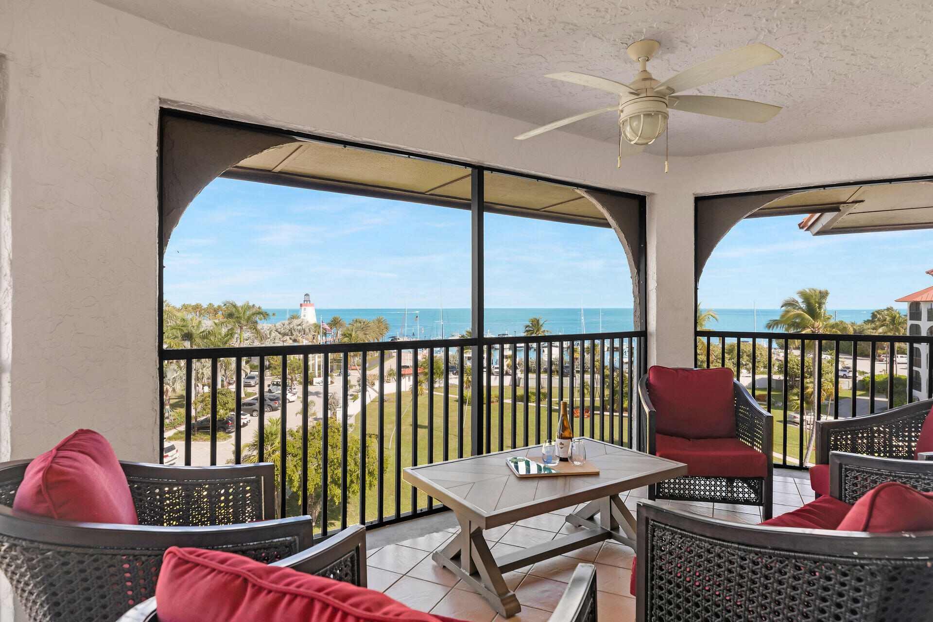 1998 Overseas Highway Unit: A41