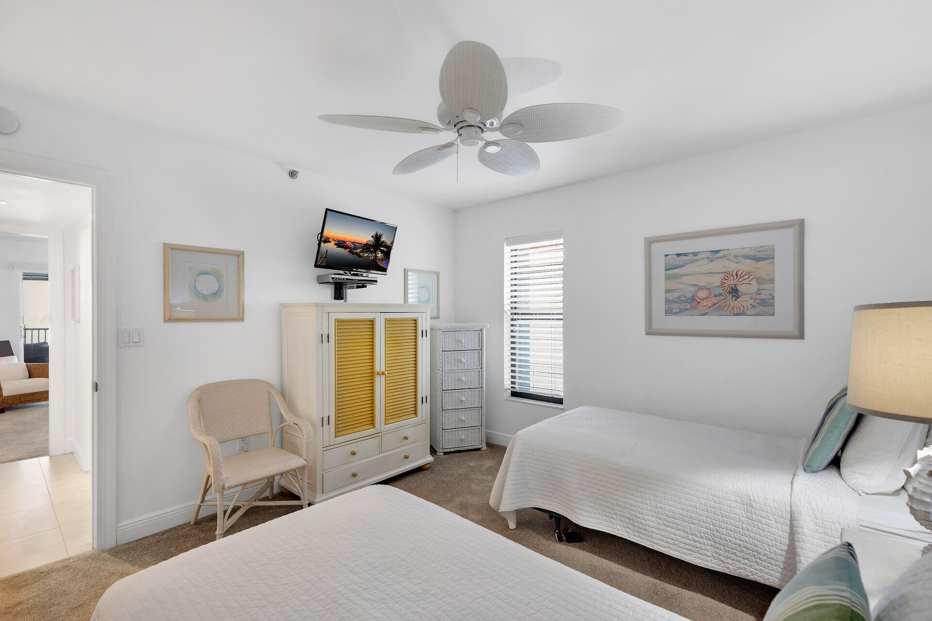 1998 Overseas Highway Unit: A41