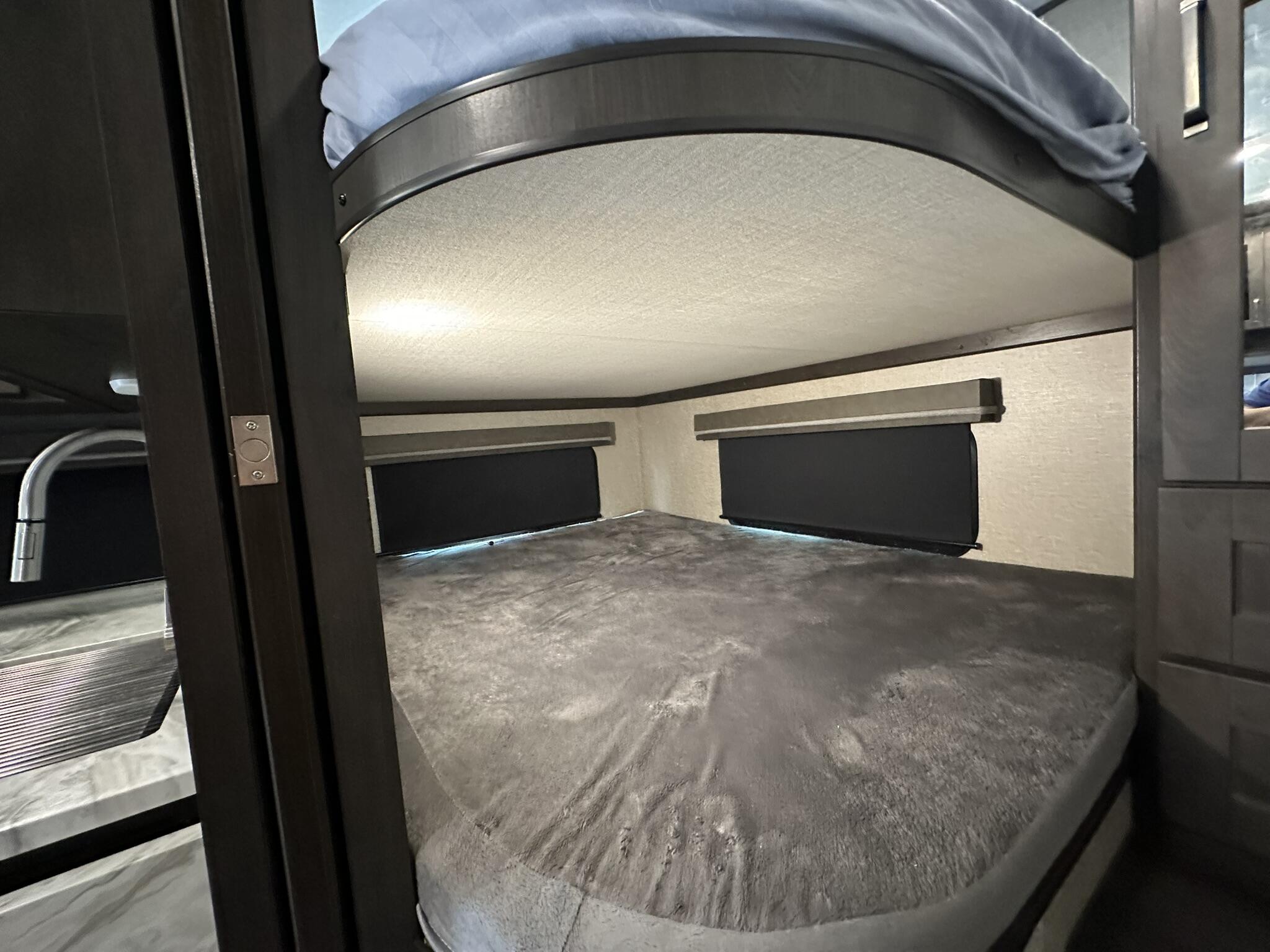 6099 Overseas Highway Unit: 75W