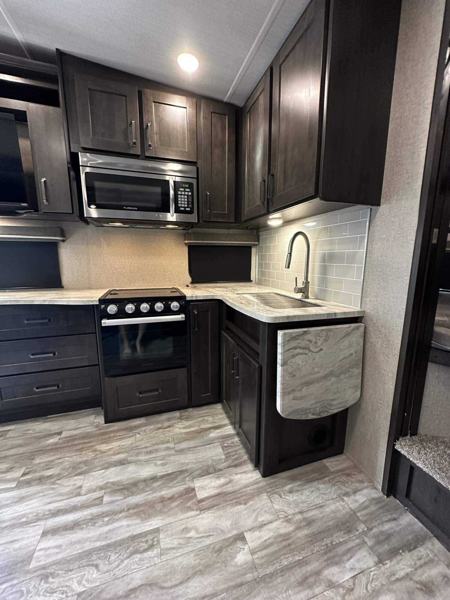 6099 Overseas Highway Unit: 75W