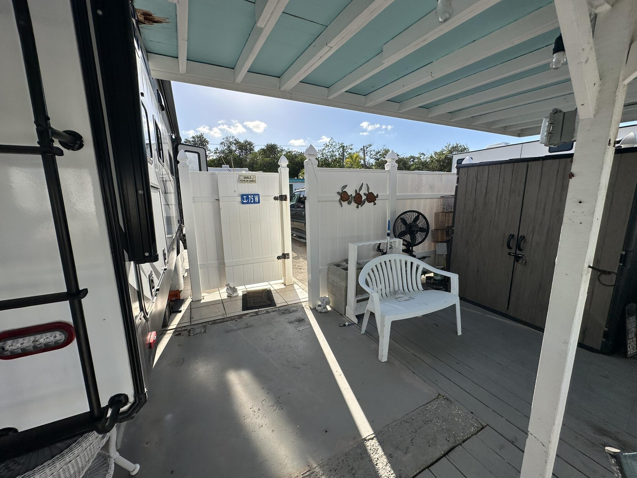 6099 Overseas Highway Unit: 75W