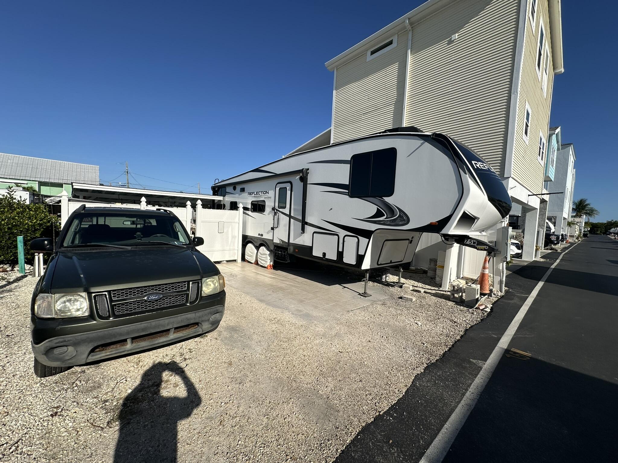 6099 Overseas Highway Unit: 75W