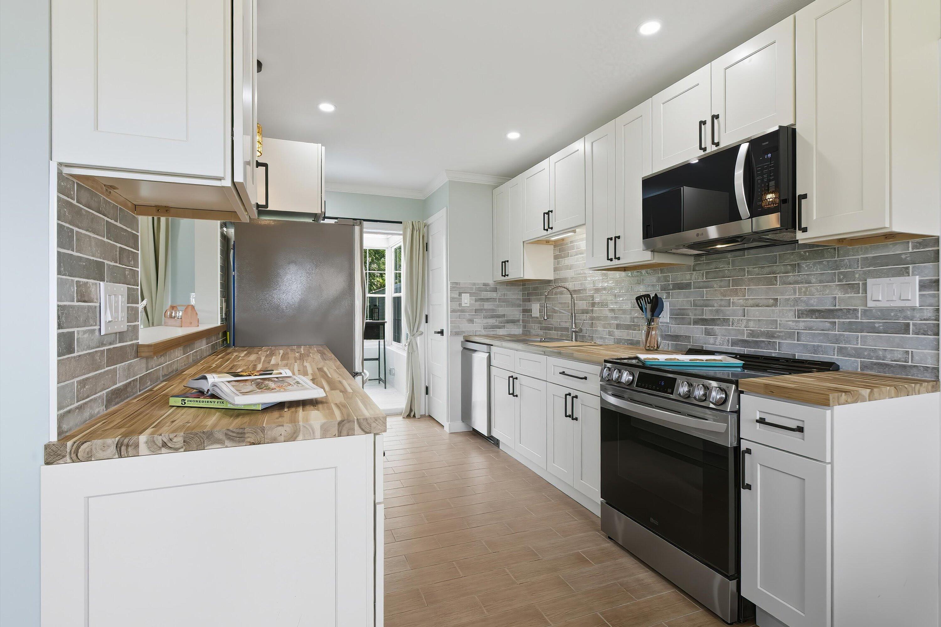 3030 Palm Drive Punta Gorda, FL 33950