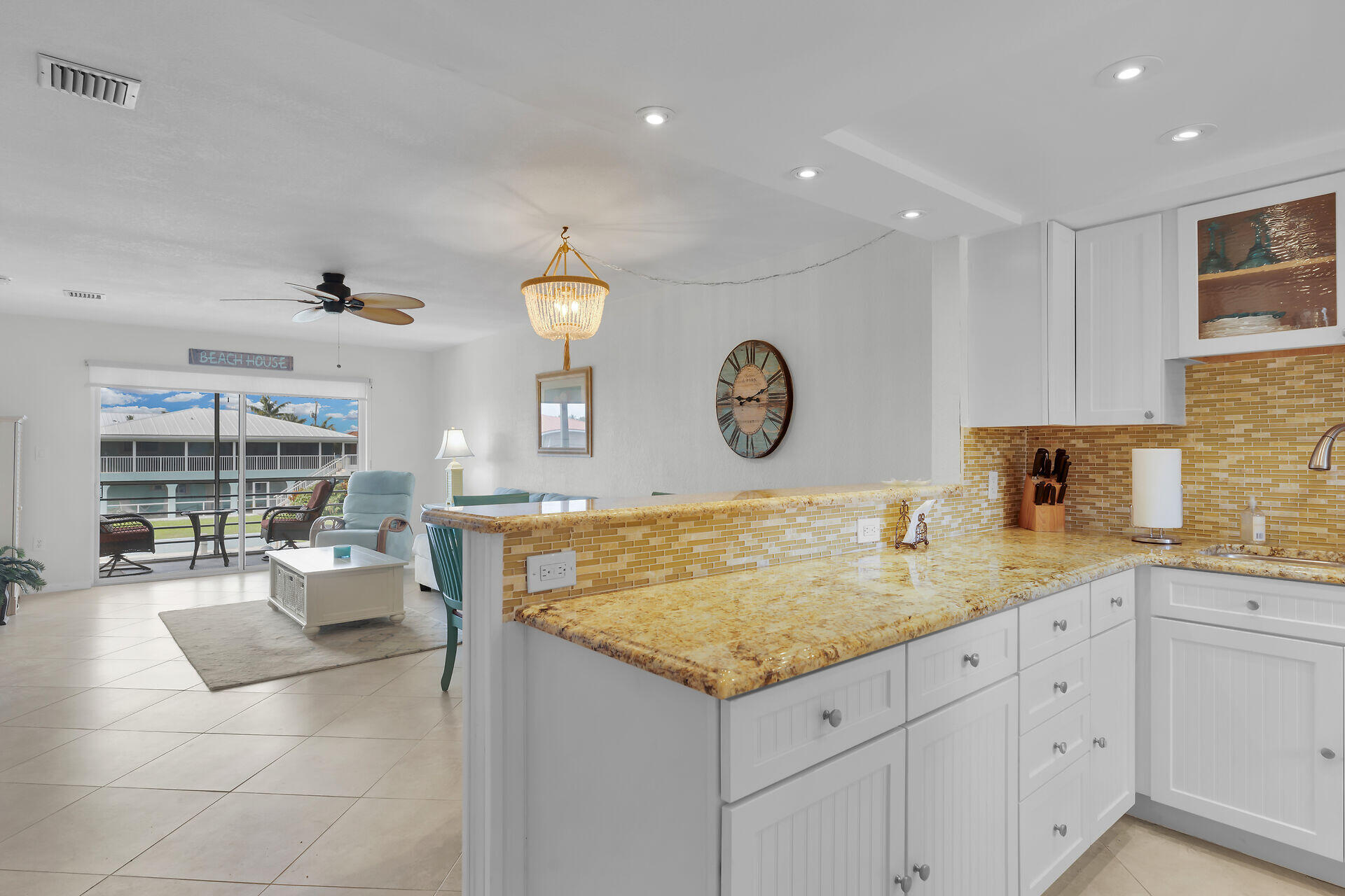 389 N Anglers Drive Unit: 204