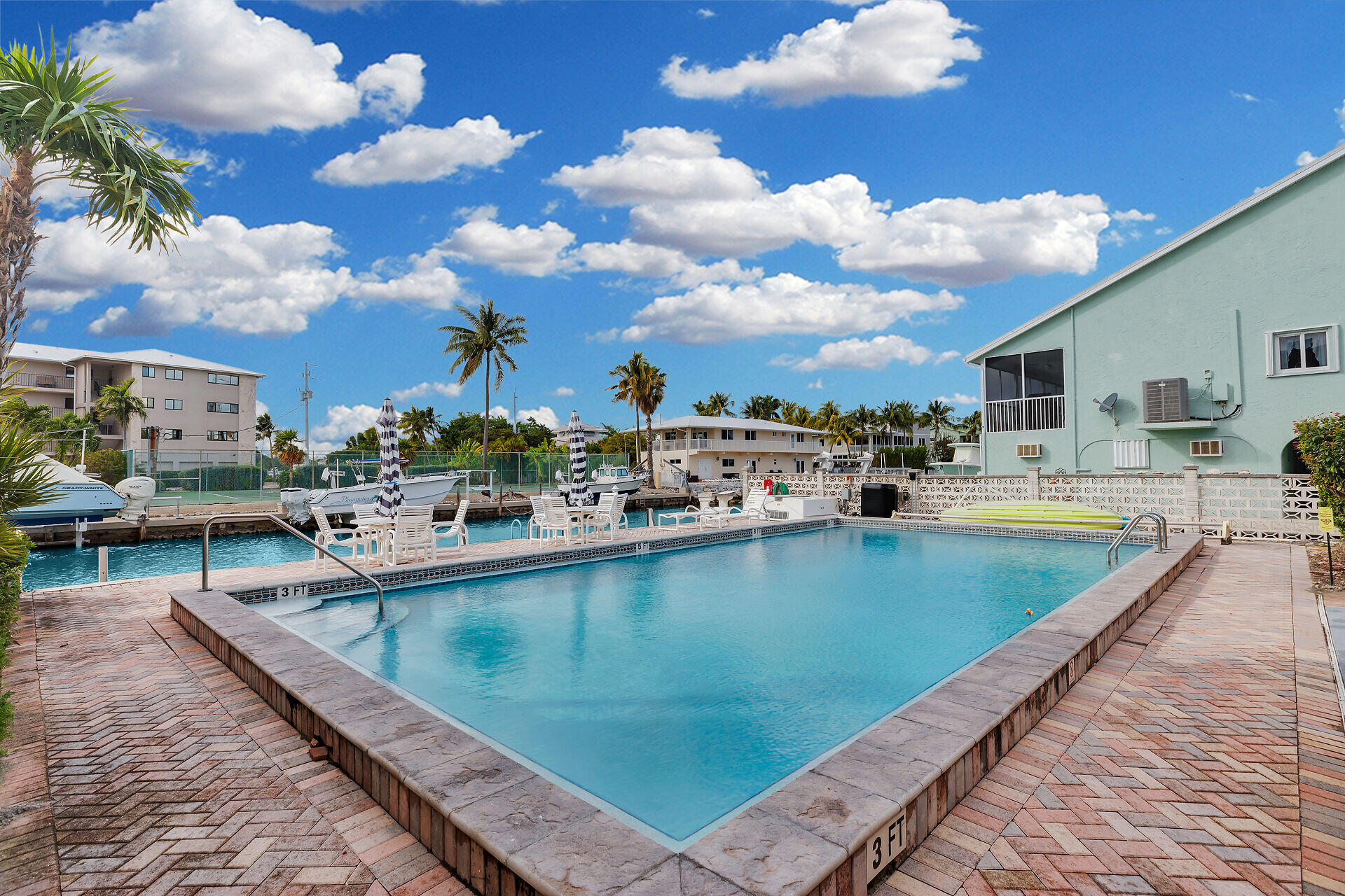 423 Sombrero Beach Road Unit: 9
