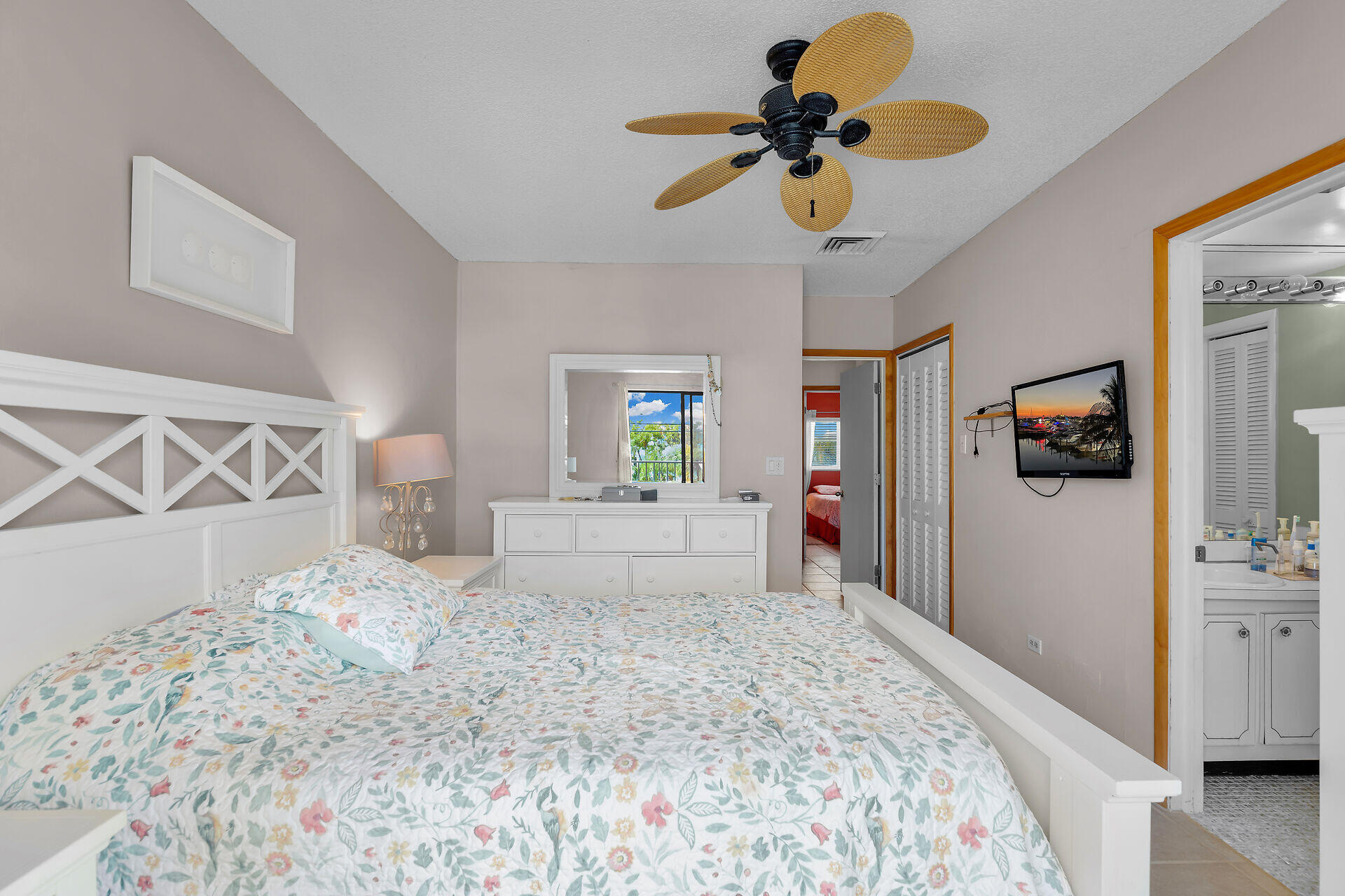 423 Sombrero Beach Road Unit: 9