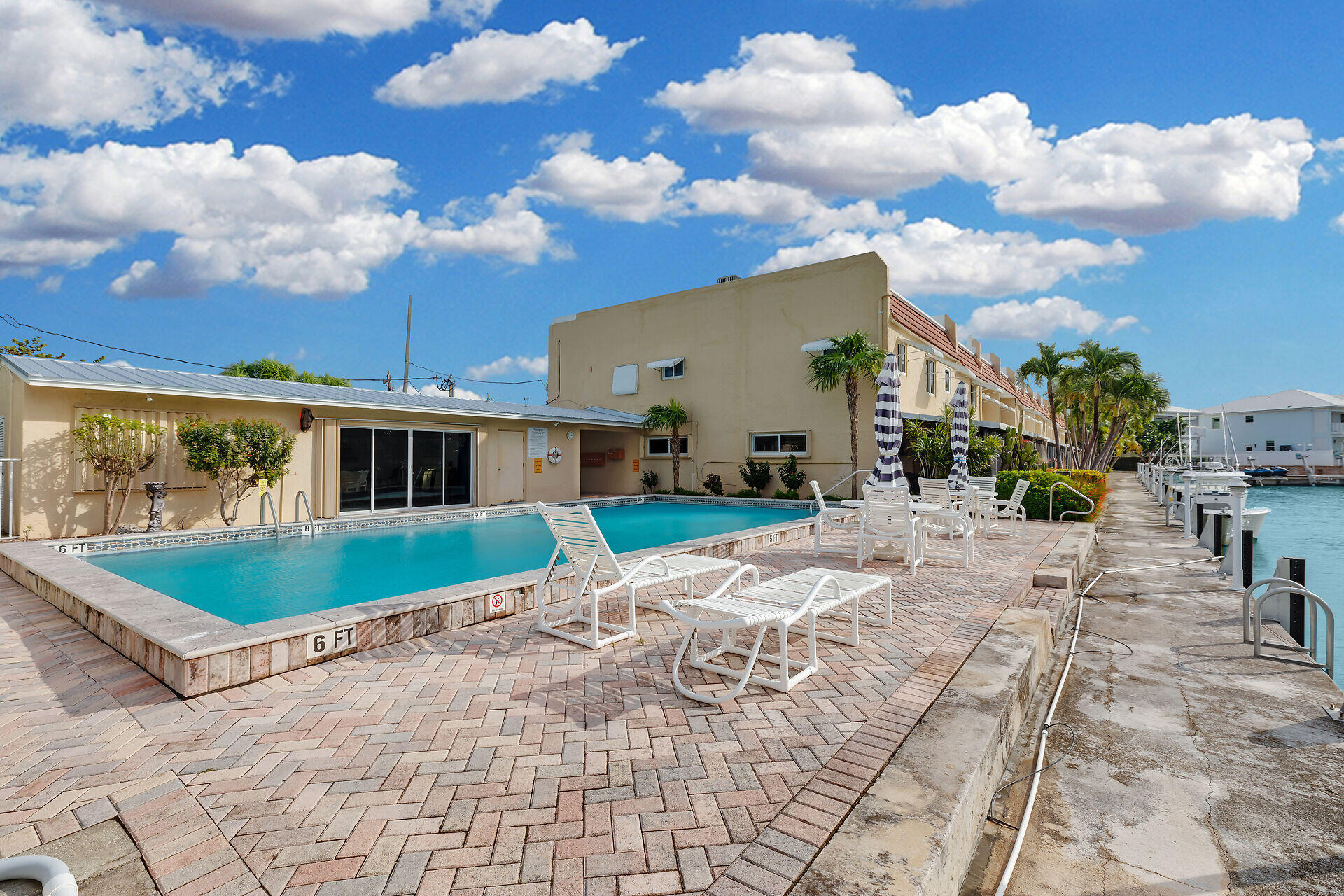 423 Sombrero Beach Road Unit: 9