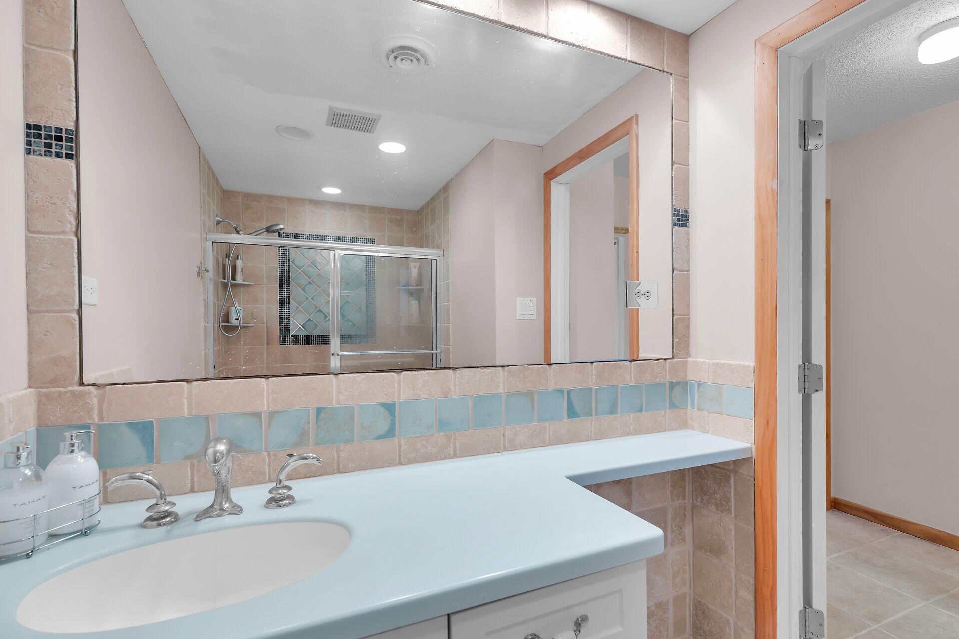 423 Sombrero Beach Road Unit: 9