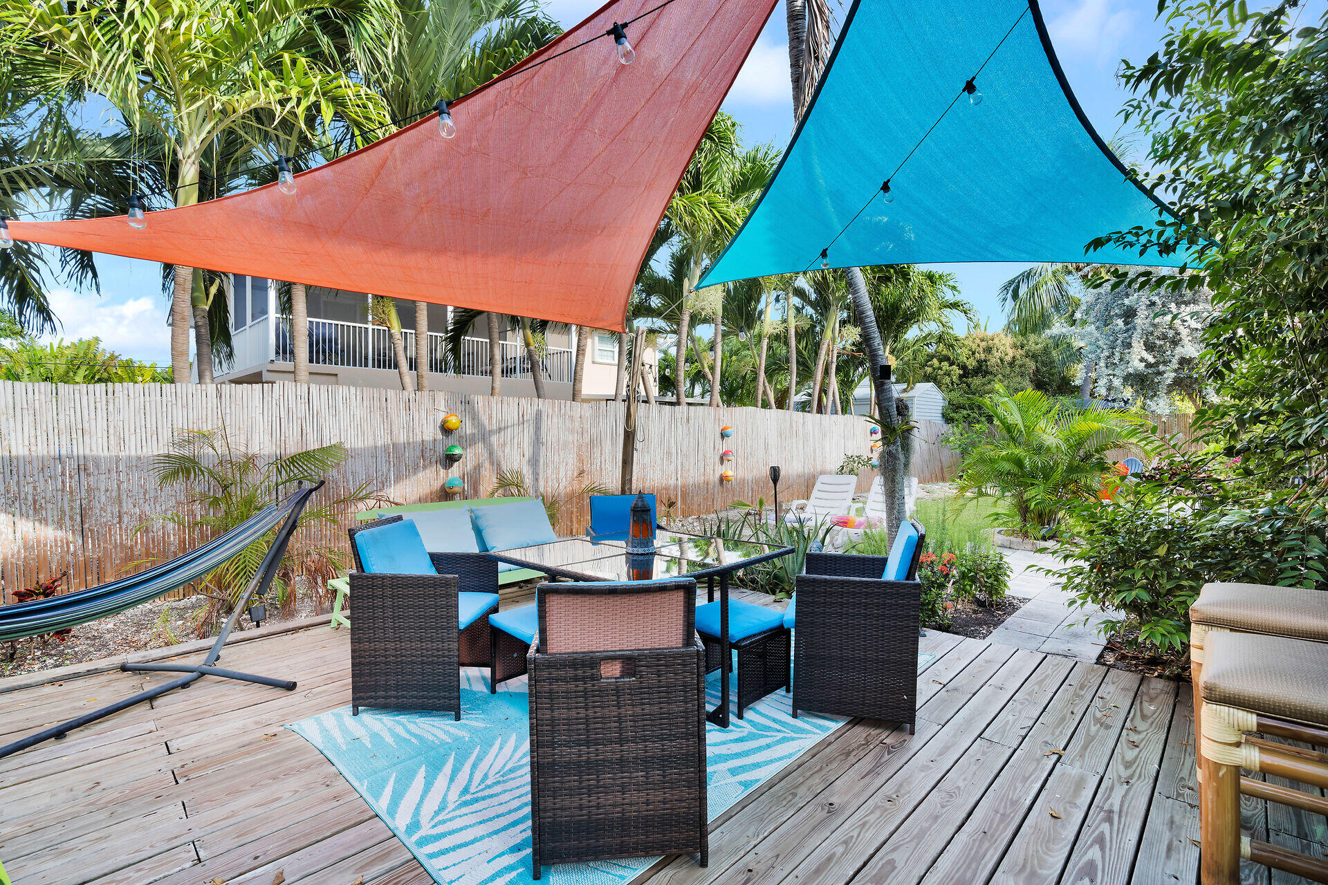 422 Calle Limon
