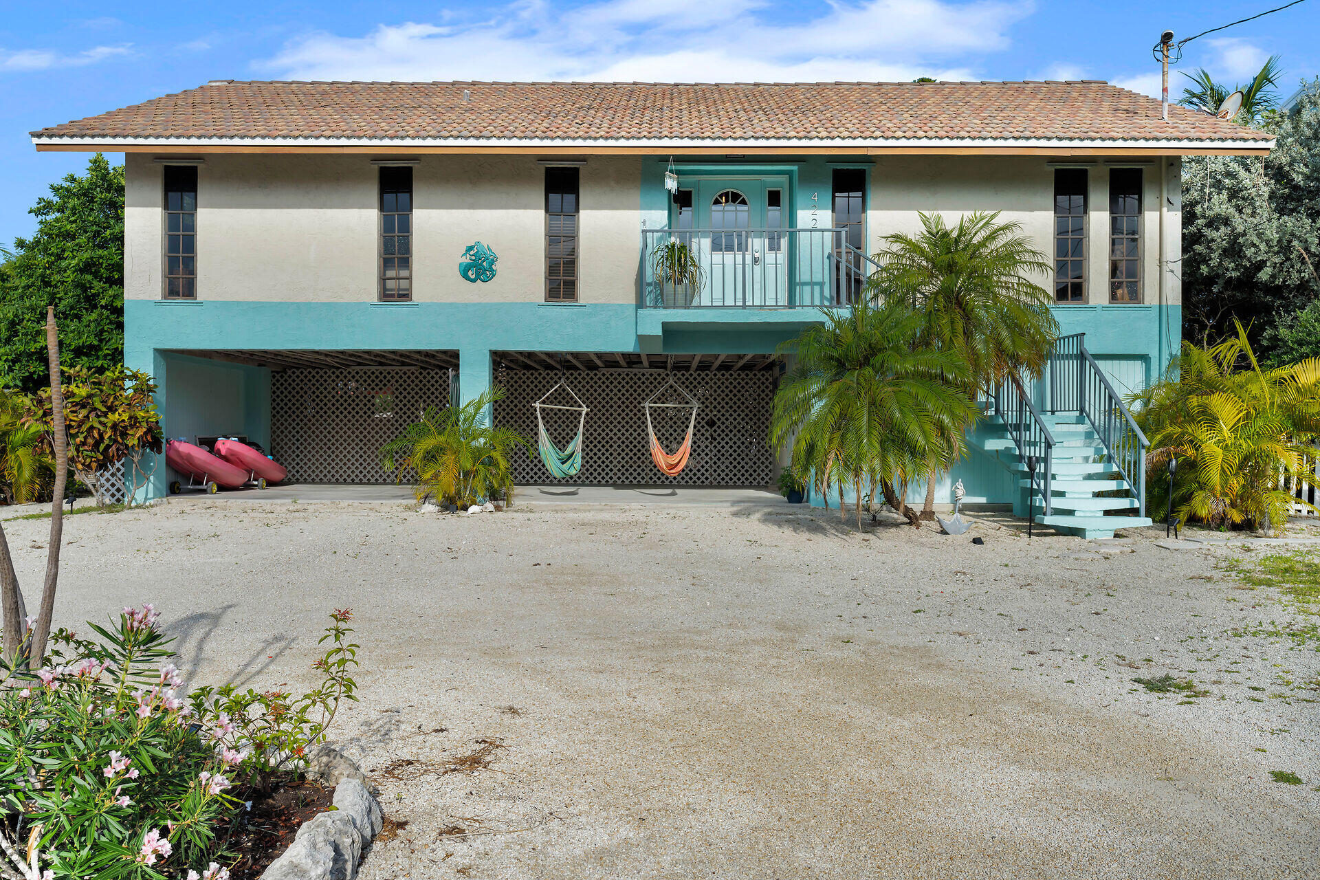 422 Calle Limon