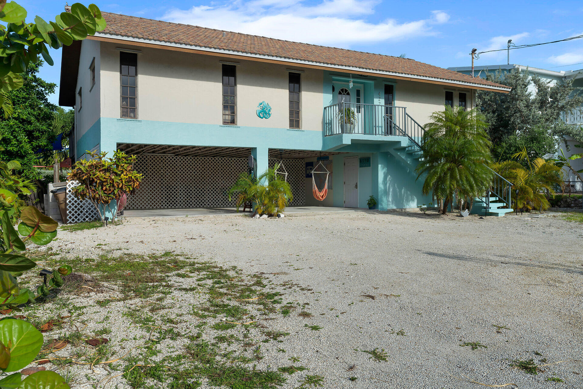 422 Calle Limon