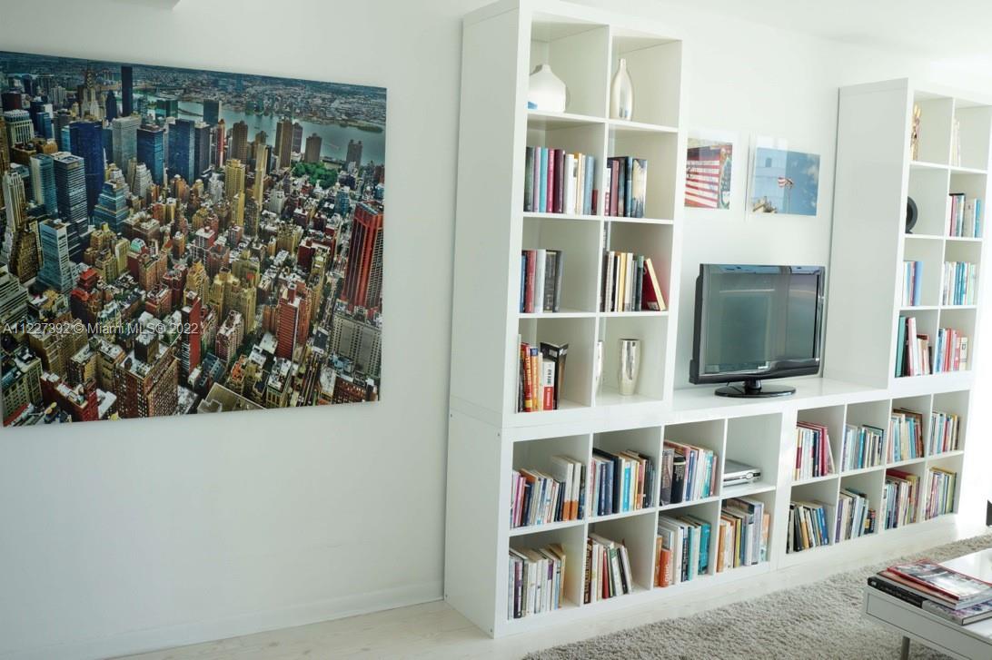 650 west avenue Unit: 406