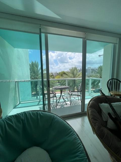 650 west avenue Unit: 406